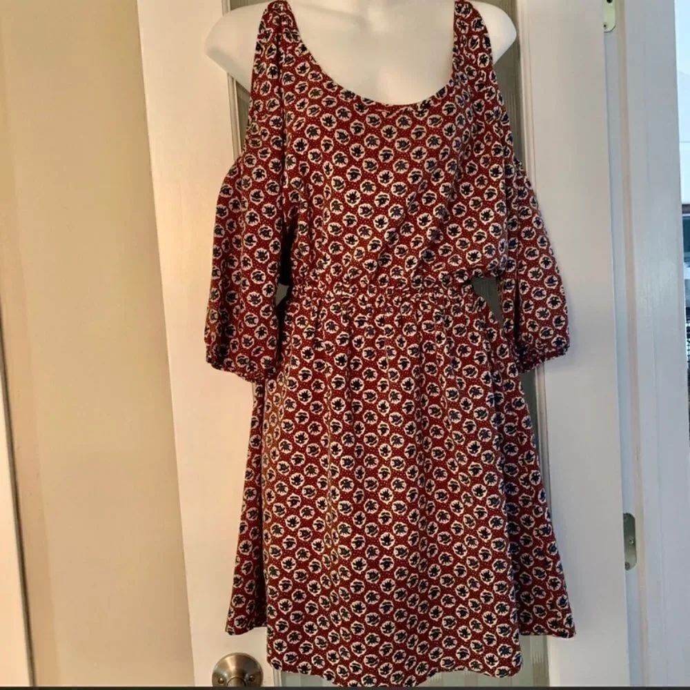 Déjà vu Dress  - Picture 2 of 6